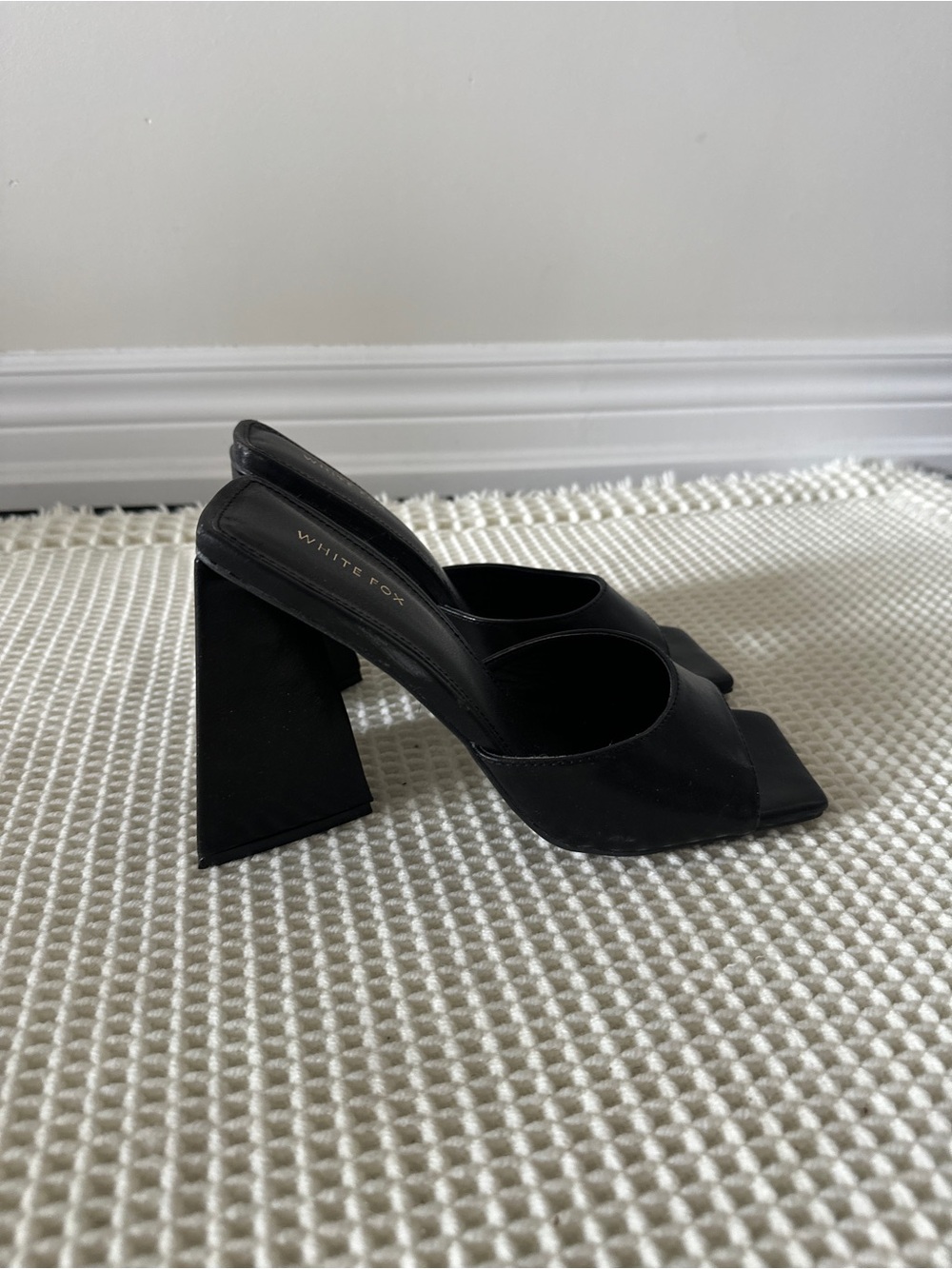 White Fox Boutique Black Sweet Talker Mules - Picture 5 of 5